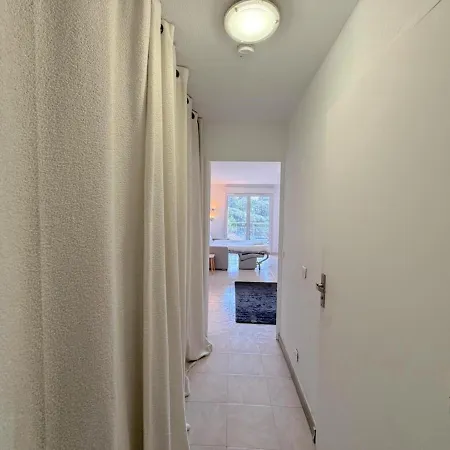 Apartamento Charming Cozy With Sunny Balcony