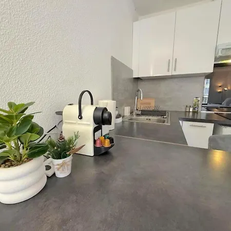Apartamento Charming Cozy With Sunny Balcony *