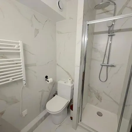 Apartamento Charming Cozy With Sunny Balcony Nice